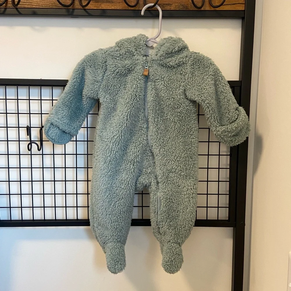 EUC | Carter’s‎ baby bear one piece — 3 months